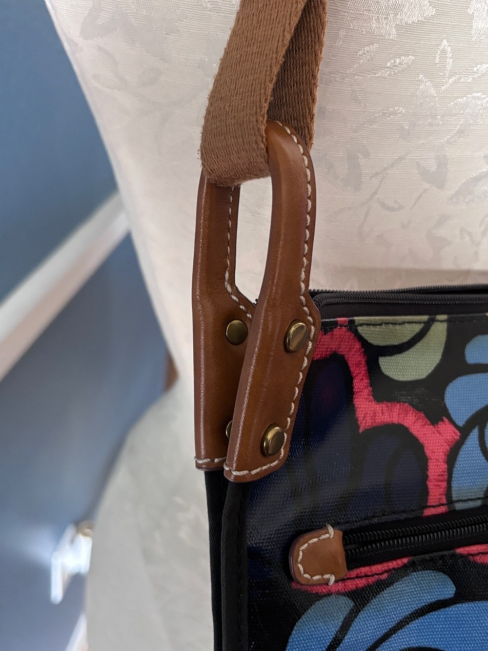 Fossil Floral Coated Canvas Crossbody/Shoulder Bag/Purse With Adjustable Strap - Picture 6 of 8